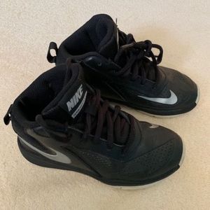 Nike Black Boys Sneakers Size 11.5